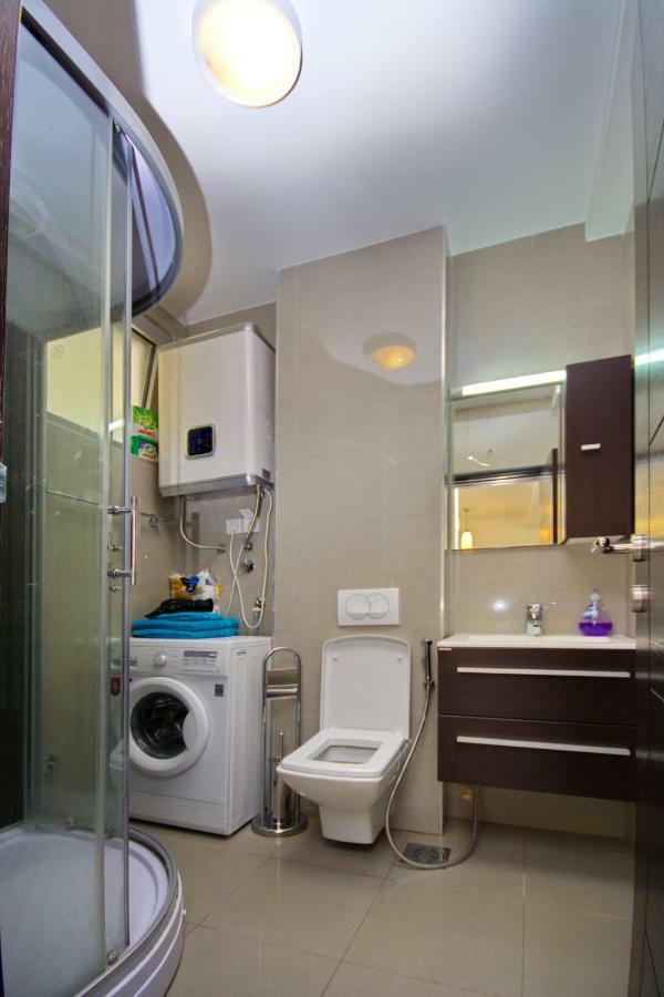 Apartment Dobrota Kotor Bagian luar foto